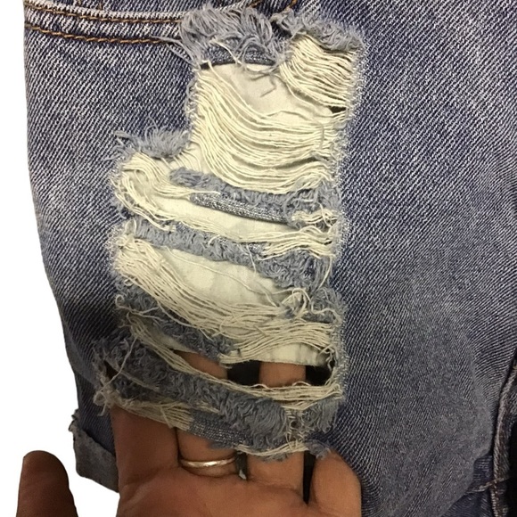 MINKPINK distressed 100% cotton denim shortie Size Small. - Picture 3 of 12